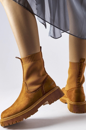 Stivali in suede sintetico...