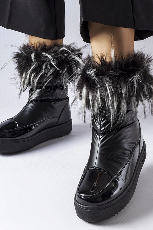 Stivali da neve isolati neri MM274379