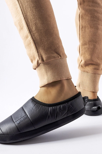 Pantofole nere isolanti Big... 2