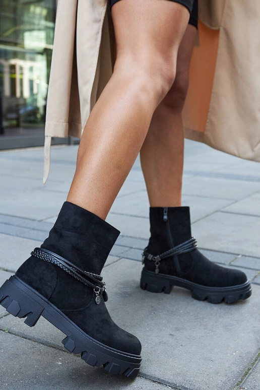 Stivali neri con bracciale...