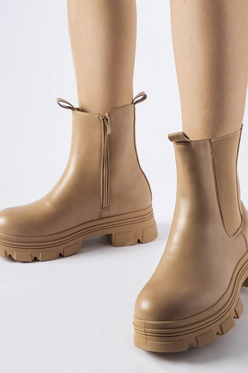 Stivaletti beige con...