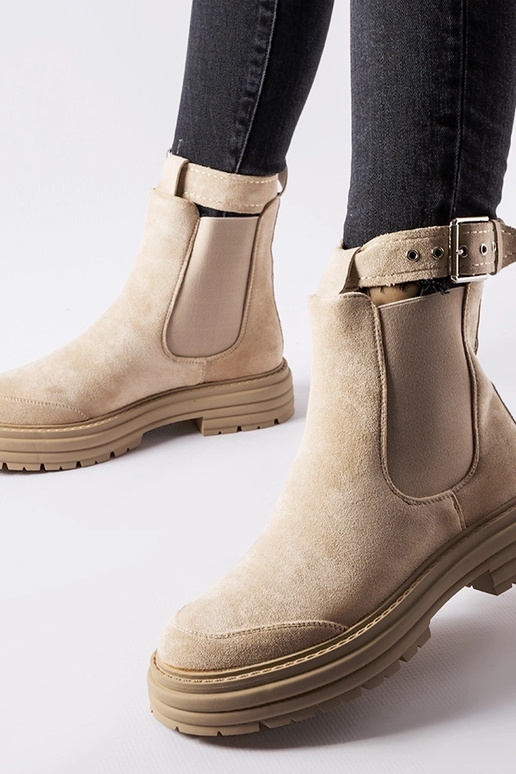 Stivaletti beige con chiusura...