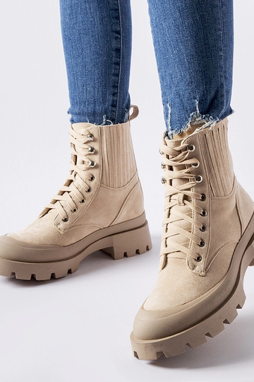 Stivali color sabbia in...