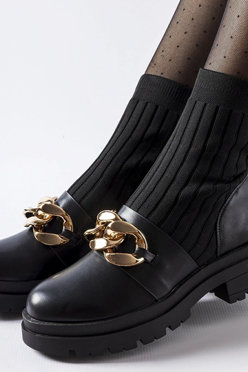 Stivaletti neri a calzino... 2