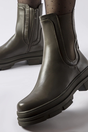 Scarponi da trekking verdi...