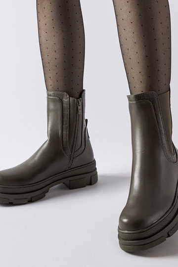 Scarponi da trekking verdi... 2