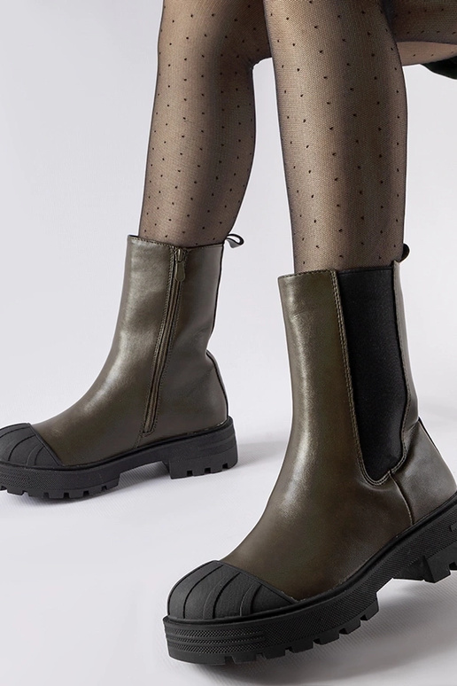 Stivaletti Chelsea isolati verde...