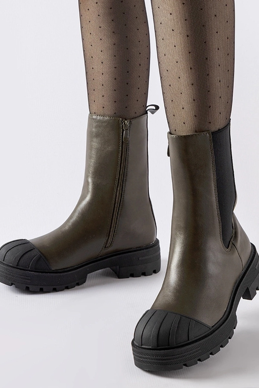 Stivaletti Chelsea isolati verde...