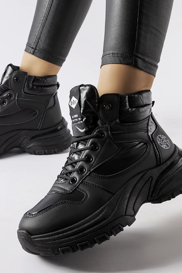 Stivali neri Lee Cooper... 2