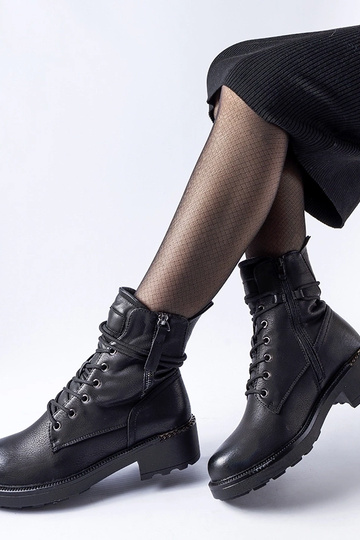 Stivaletti neri con...