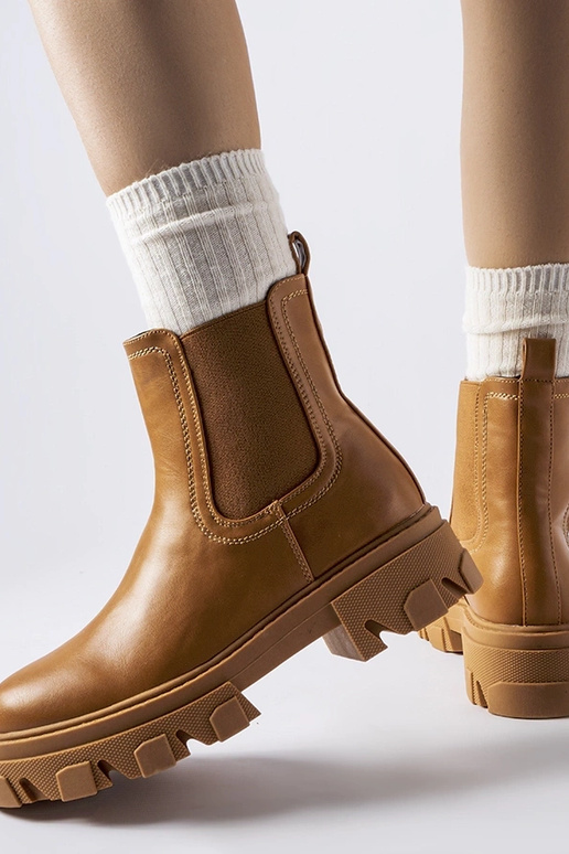 Stivaletti invernali marroni slip-on...