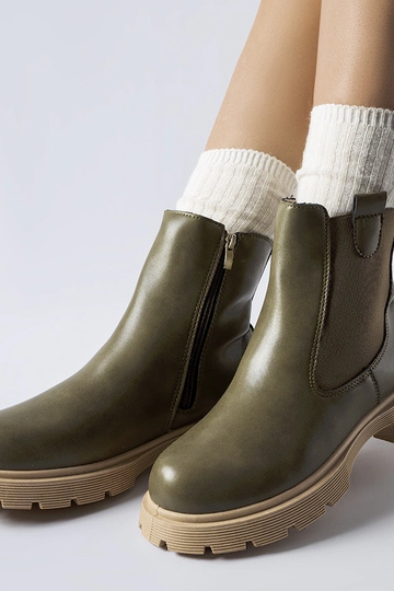 Stivaletti verdi con suola... 2