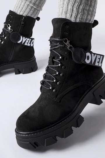 Stivaletti neri con... 2