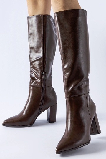 Stivali marroni scuri con... 2