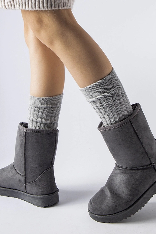 Stivali da neve classici isolati... Stivali da neve classici isolati...