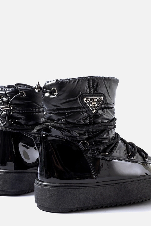 Stivaletti neri verniciati con...