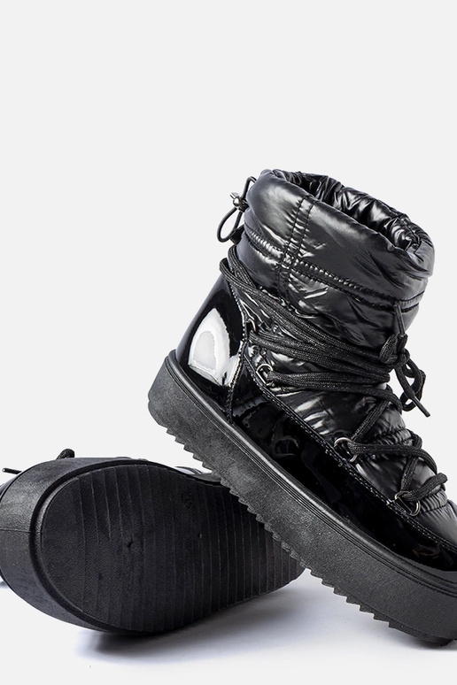 Stivaletti neri verniciati con...