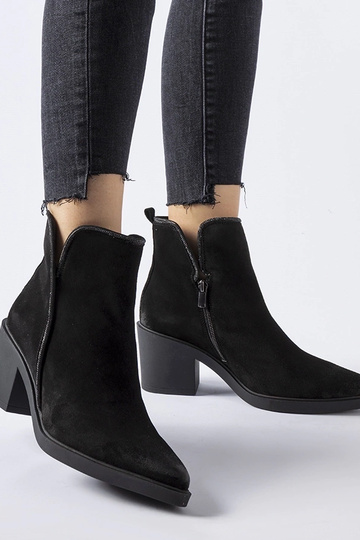 Stivaletti in suede neri con tacco a colonna Karino