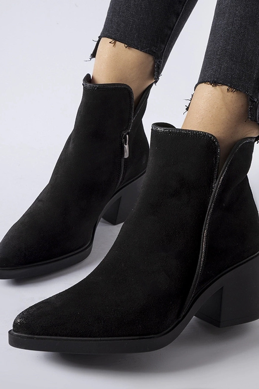 Stivaletti in suede neri con tacco a...