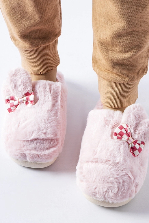 Ciabatte rosa da donna isolate con... Ciabatte rosa da donna isolate con...