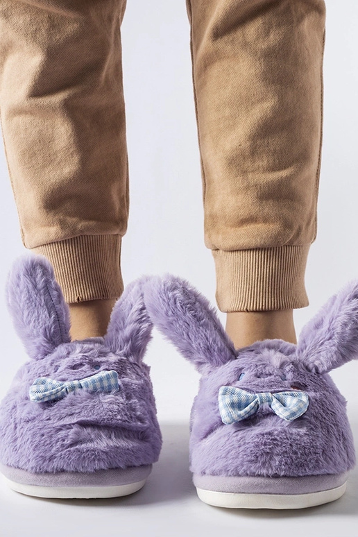 Pantofole viola con orecchie e fiocco... Pantofole viola con orecchie e fiocco...