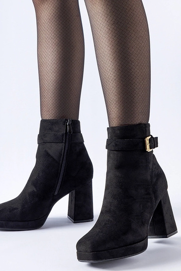 Stivaletti classici neri...