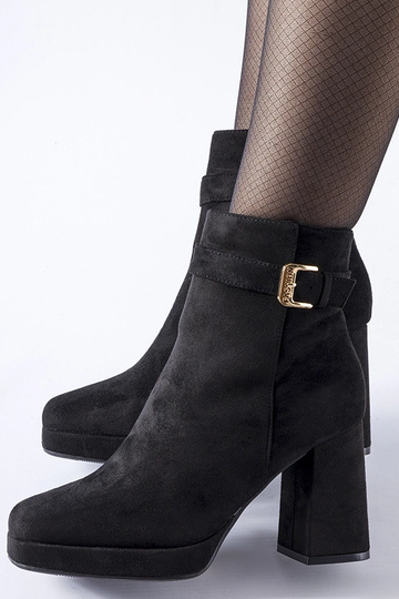 Stivaletti classici neri... 2