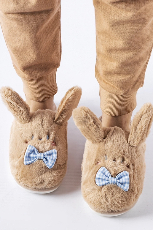 Pantofole beige con orecchie e fiocco... Pantofole beige con orecchie e fiocco...