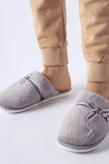 Pantofole calde grigie con fiocco Antonina
