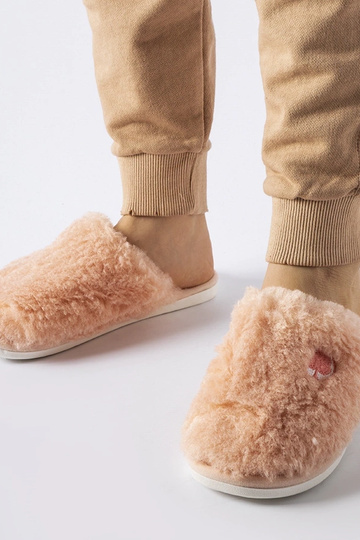 Pantofole calde rosa con patch Alessio