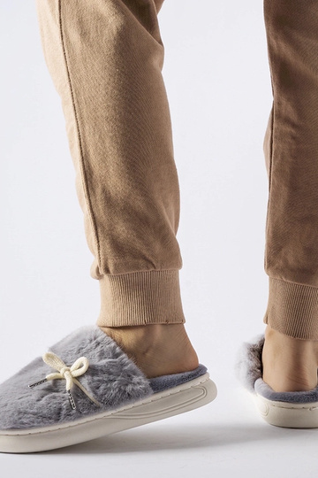 Pantofole grigie con... 2