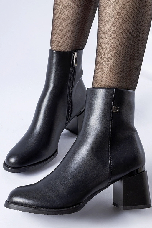 Stivaletti neri Fleurette isolati con...