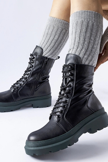 Scarponi da trekking neri... 2