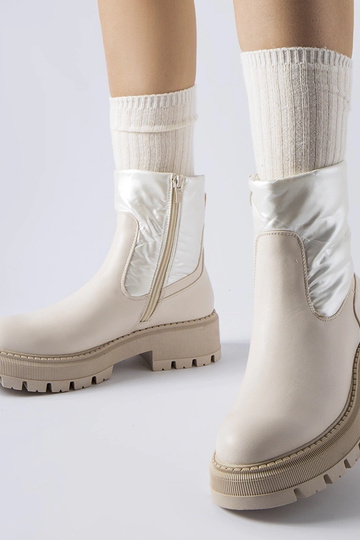 Stivaletti beige con tomaia decorativa Garrett
