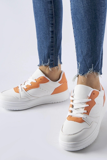 Scarpe bianche con accenti arancioni Fournie