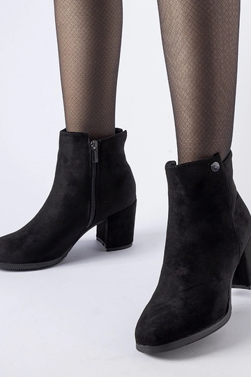 Stivaletti neri bassi in...