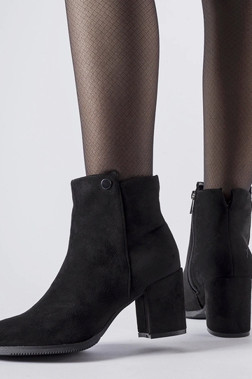 Stivaletti neri bassi in... 2