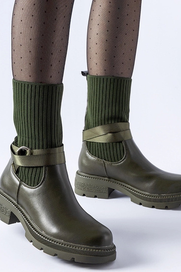 Stivaletti a calza verde...