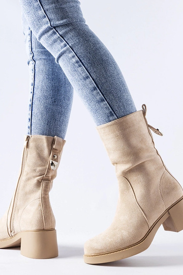 Stivaletti color sabbia con... 2