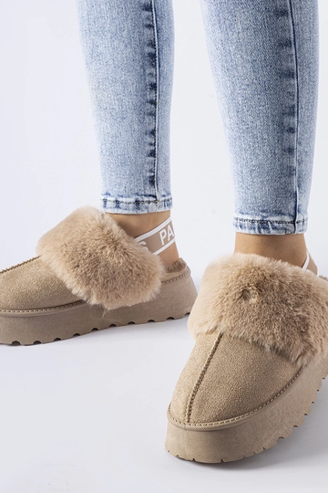 Pantofole beige isolanti...