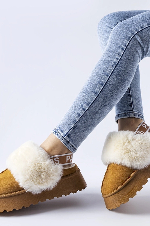 Pantofole marroni con elastico e...