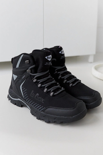 Scarponi da trekking neri...