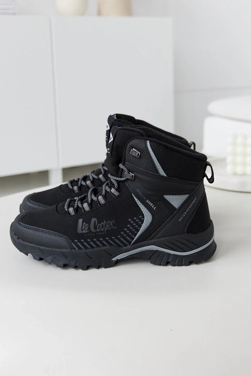 Scarponi da trekking neri imbottiti...