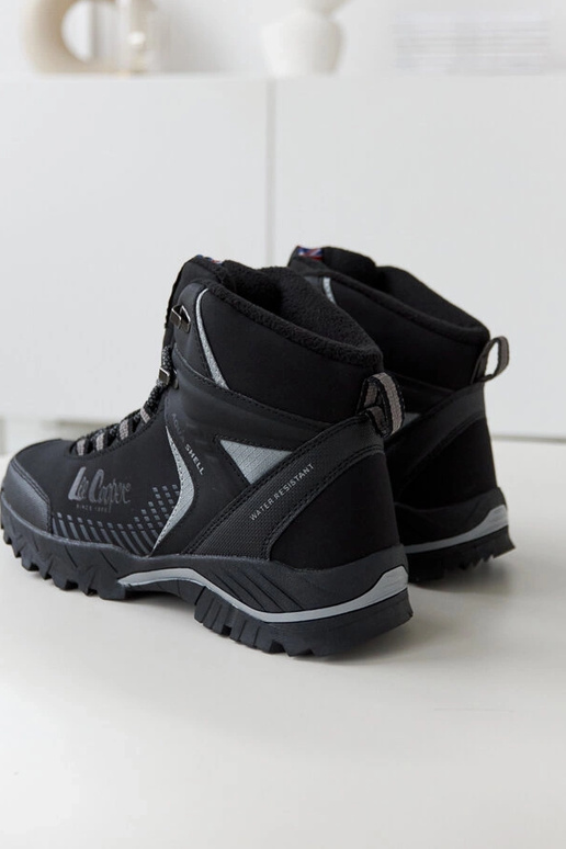 Scarponi da trekking neri imbottiti...