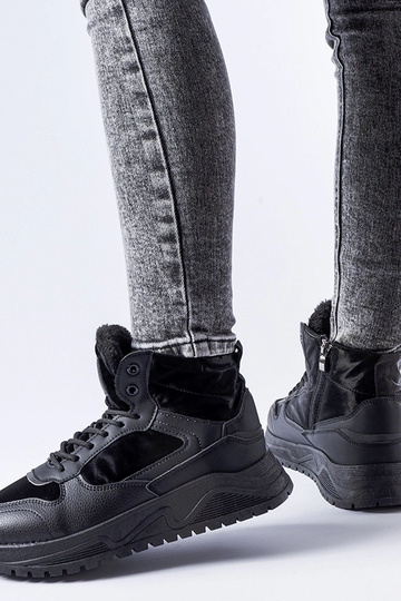 Sneakers alte nere isolate Malles 2