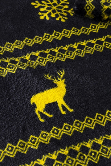 Coperta Velma nera con motivi natalizi gialli 2