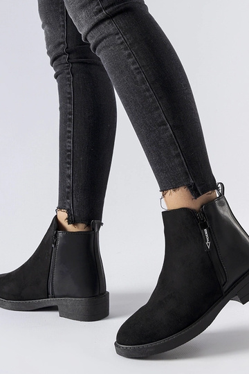 Stivaletti classici neri... 2