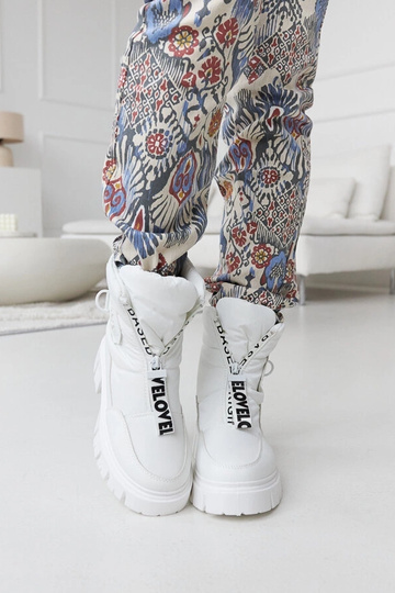 Stivali da neve bianchi...