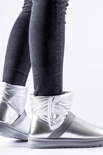 Stivali da neve corti...