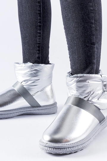 Stivali da neve corti... 2